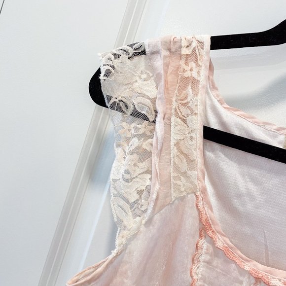 Beulah Ruffled Cottagecore Style Lace Mini Dress - Picture 4 of 12